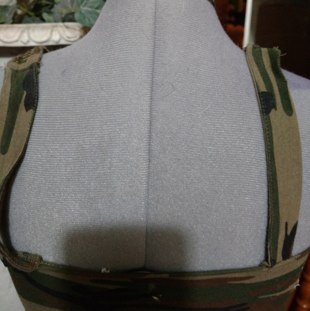 Vintage 2 piece pin-up military style - Picture 5 of 6